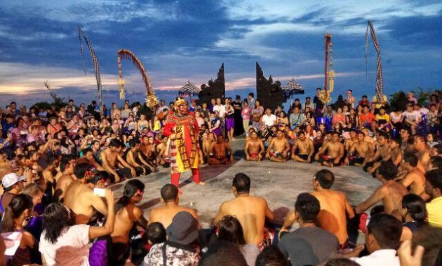 5 Tarian  Adat Bali  Penuh Pesona Budaya yang Khas Tak 