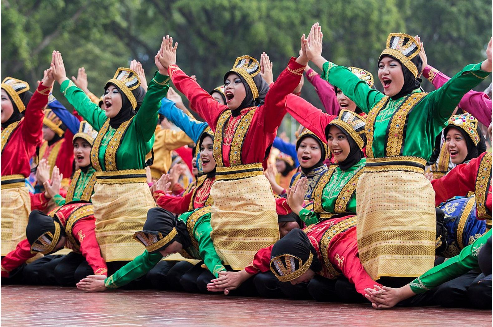 Mengenal Ragam Tarian Adat Di Indonesia: Eksplorasi Budaya Dalam ...